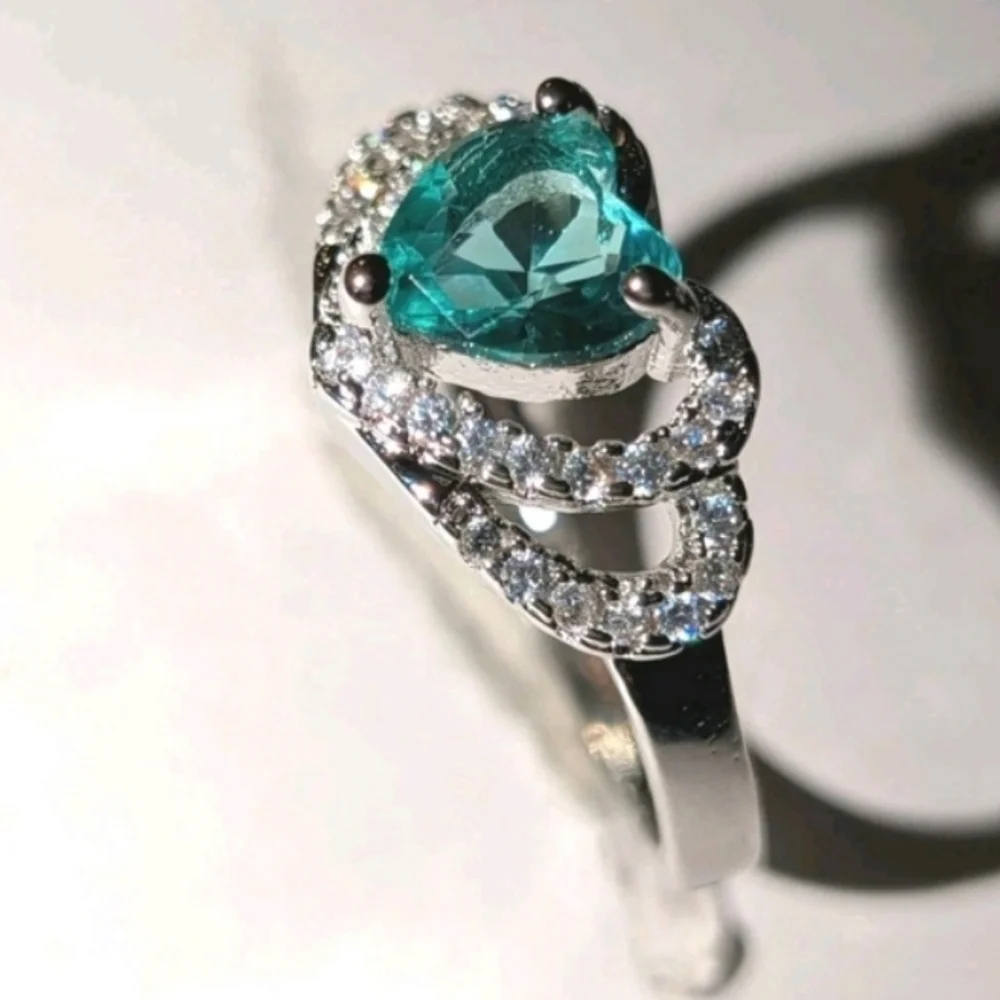 boutique elegant heart